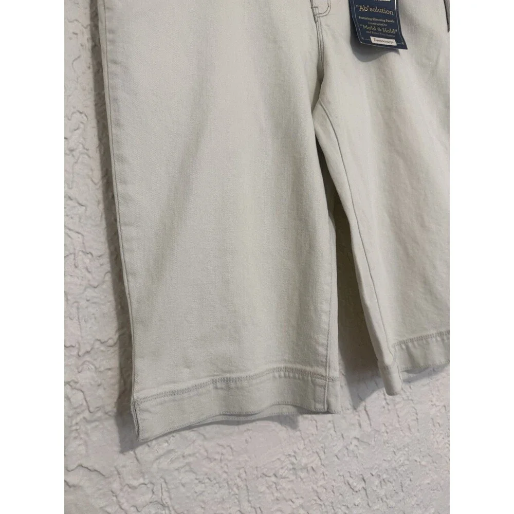 NWT Democracy Mold & Hold LongCapri Bermuda Women's Jean Shorts Sz 12 Petite